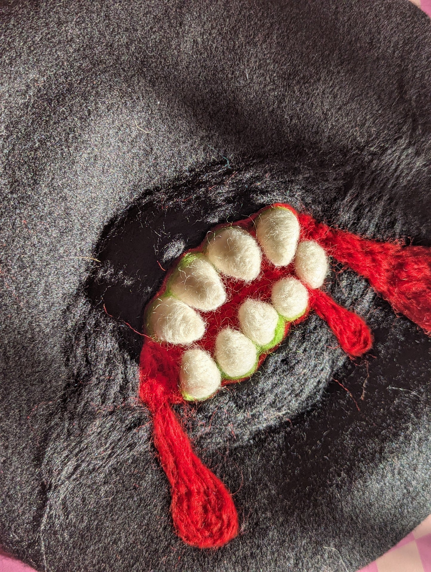 Monster Plaque Mouth Beret