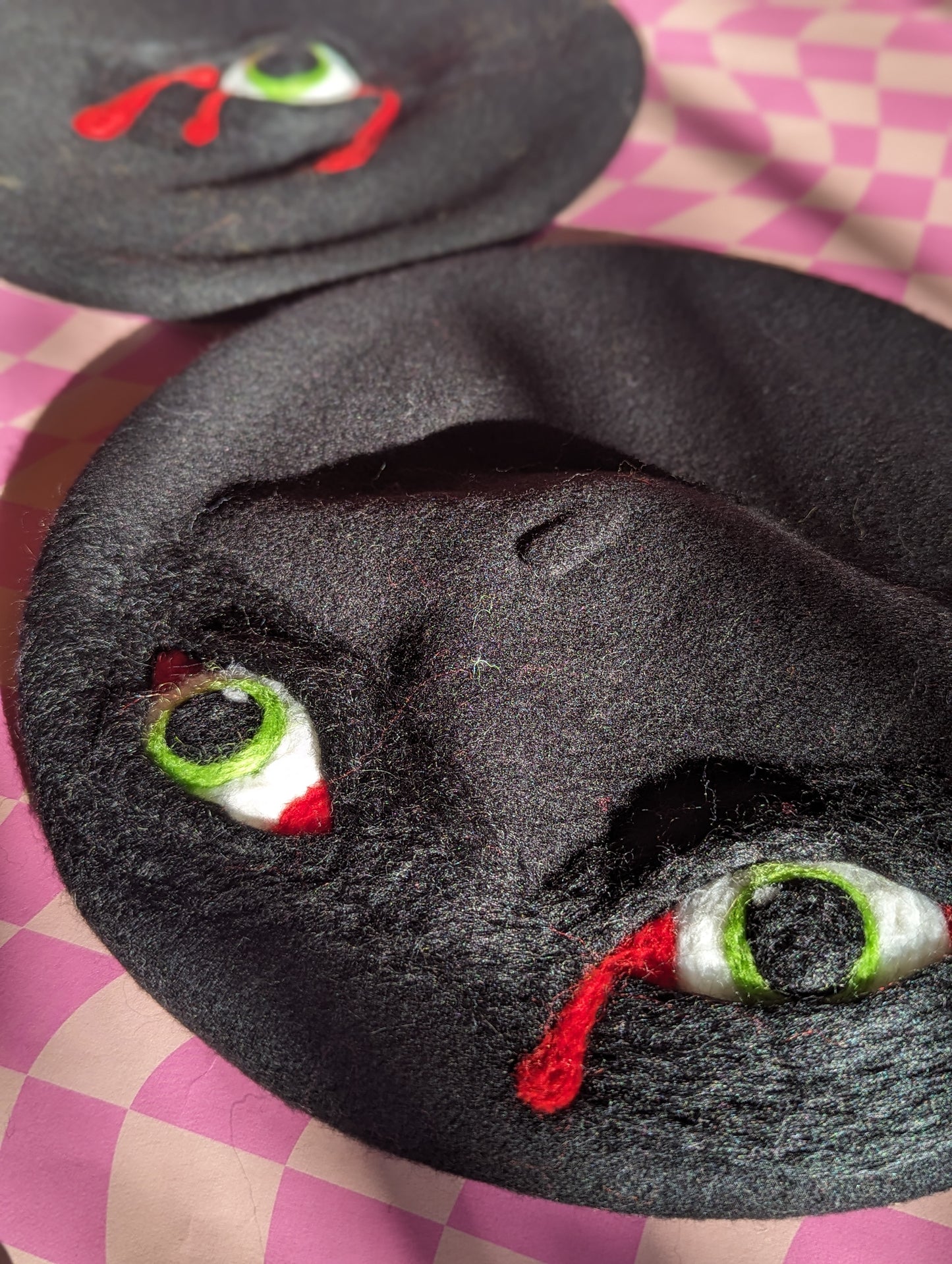 Cat Eyes Monster Beret