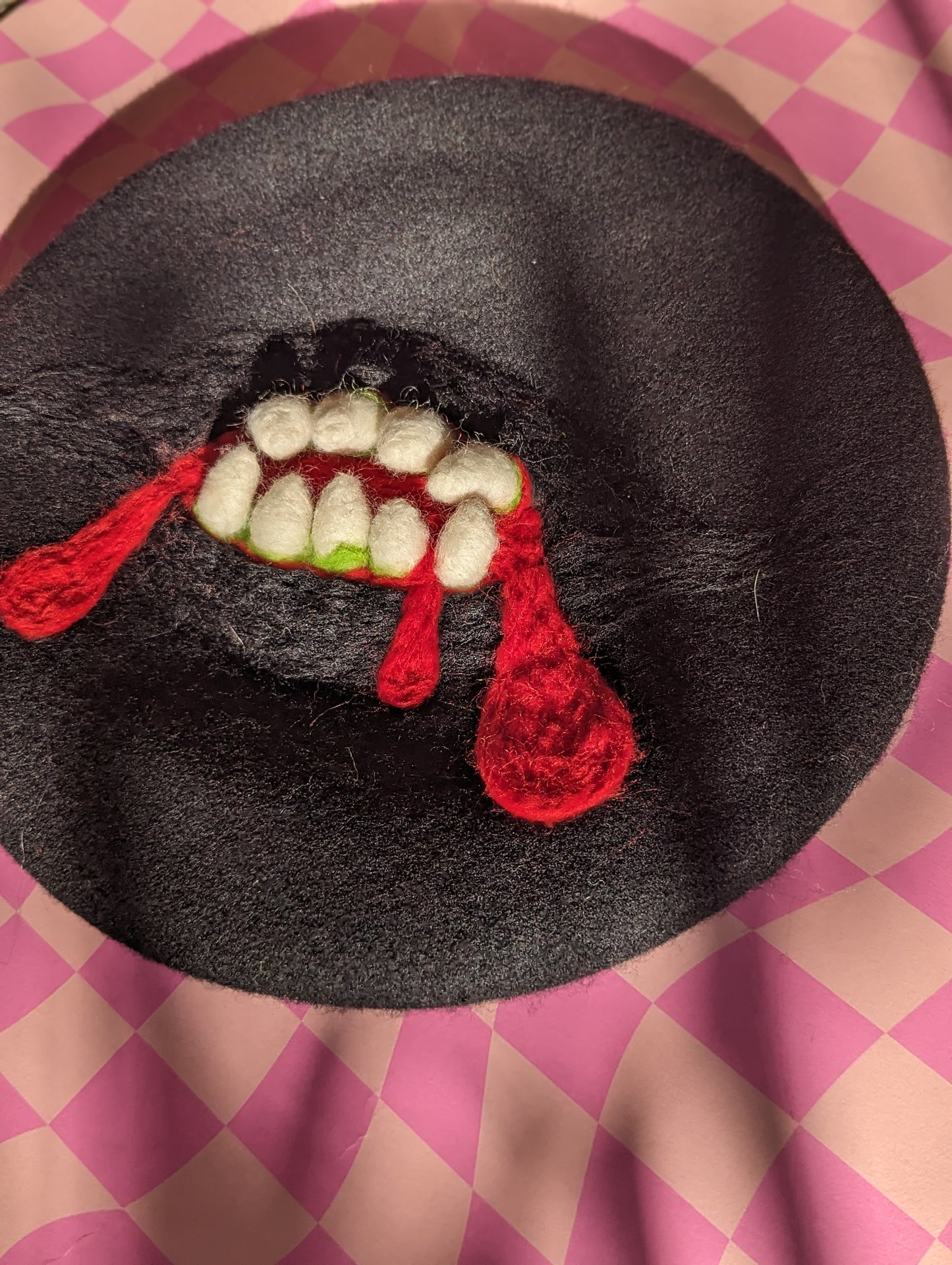 Monster Plaque Mouth Beret